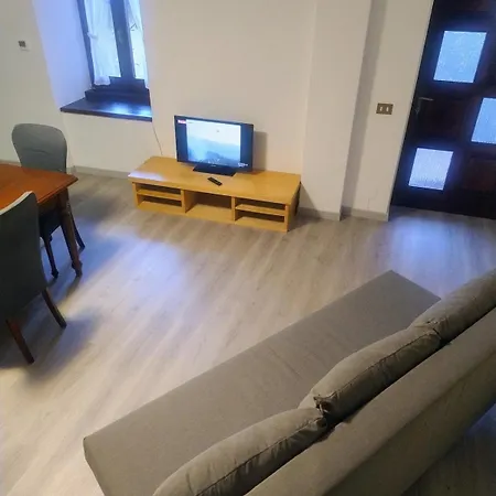 Ca D'elsa بيت للعطل *