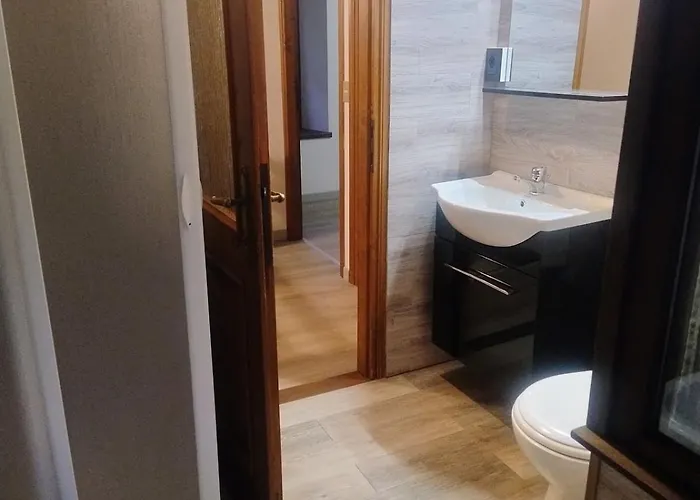 Ca D'elsa بيت للعطل