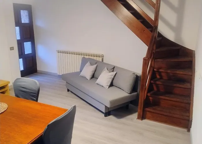 Ca D'elsa بيت للعطل *